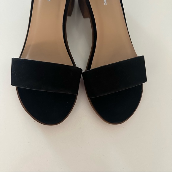 J.Adams Suede Heels Size 6.5 - Picture 10 of 10